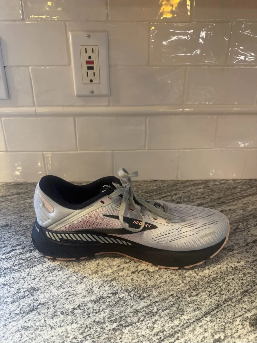 Brooks good used